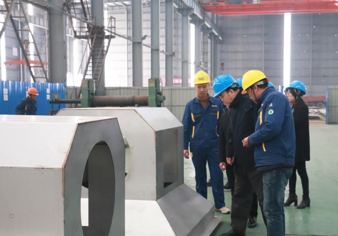 參觀(guān)雄獅機械加工中心